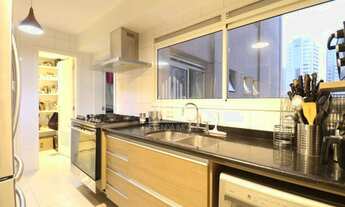 Imagem 3: Venda de Apartamento de Luxo em São Paulo-SP: 3 Quartos, 1 Suíte, 4 Banheiros, 2 Vagas no