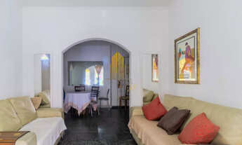 Imagem: Casa à venda com 210m², 5 quartos e 3