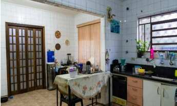 Imagem 4: Casa à venda com 200m² sendo, 4 dormitórios 5 banheiros e 1 vaga em Mirandópolis