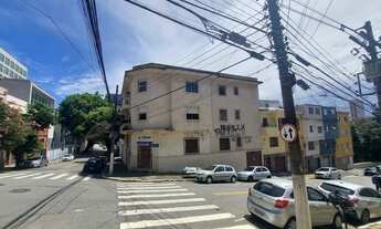 Imagem: Prédio com 900m e 12 quartos no Paraíso