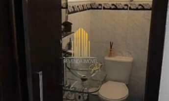 Imagem 7: SACOMÃ - CASA ASSOBRADADA DE 220m² COM 3 QUARTOS, 1 SUITE E 4 VAGAS Á VENDA