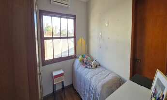 Imagem 3: CAMPO GRANDE - CASA ASSOBRADADA DE 185m² COM 4 QUARTOS, 4 SUITES, 6 BANHEIROS, QUINTAL, CH