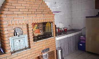 Imagem 5: SACOMÃ - CASA ASSOBRADADA DE 220m² COM 3 QUARTOS, 1 SUITE E 4 VAGAS Á VENDA