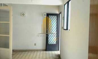 Imagem 3: SAÚDE - CASA DE 271M² POSSUI 3 DORMITÓRIOS, SENDO 1 SUÍTE, 1 SALA E 2 VAGAS