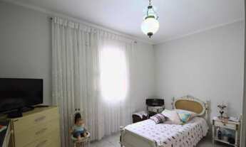 Imagem 4: Casa à venda com 220m², 3 quartos e 5 vagas