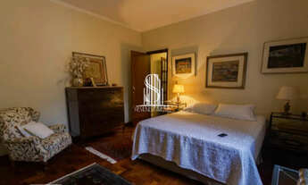 Imagem 6: CASA TÉREEA DE 337M² POSSUI 5 DORMITÓRIOS SENDO 1 SUÍTE, 1 SALA E 3 VAGAS À VENDA NA REGIÃ