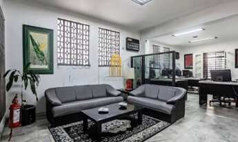 Imagem 2: CERQUEIRA CÉSAR - CASA ASSOBRADADA DE 632m² COM 5 DORMITÓRIOS, QUINTAL E 10 VAGAS