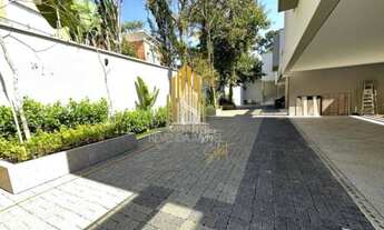 Imagem: Magnífica Casa em Condomínio à Venda