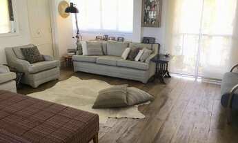 Imagem 3: Apartamento todo reformado de 127m²com 3 dormitórios, 2 banheiros e 2 vagas