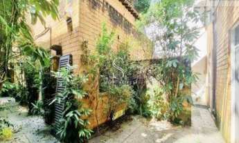 Imagem 1: Jardim Paulista - Casa de 412m² com 4 dormitorios, sendo 2 suites, 4 banheiros e 2 vagas