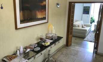 Imagem 5: Pacaembú - Casa à venda de 520m² com 4 dormitórios sendo suítes e 5 vagas de garagem