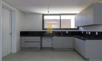 Imagem 2: Alto de Pinheiros - Sobrado de 371m² com 4 suíte, 6 banheiros e 6 vagas