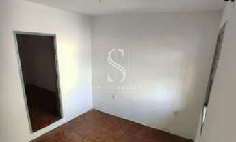 Imagem: CASA DE 130M², POSSUINDO 2 DORMITÓRIOS