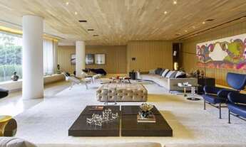 Imagem 2: Cobertura Duplex de 220m² com 2 Suítes e 2 Vagas à Venda