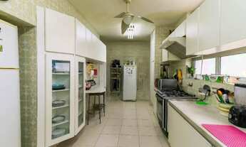 Imagem 7: Sobrado á venda no Jardim Guedala, com 4 dormitórios, sendo 2 suítes e 4 vagas