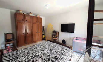 Imagem 4: CASA ASSOBRADADA RESIDENCIAL DE 258M² COM 3 DORMITÓRIOS,5 BANHEIROS E 3 VAGAS Á VENDA NO C