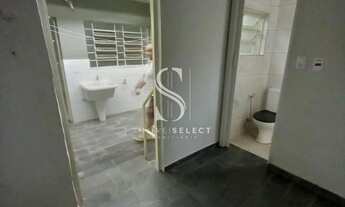 Imagem 3: PINHEIROS - CASA ASSOBRADADA DE 56m² COM 2 QUARTOS, QUINTAL, 1 BANHEIRO E NÃO POSSUI VAGA