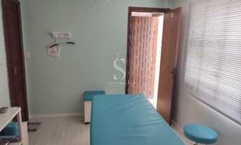 Imagem 2: BUTANTÃ - CASA ASSOBRADADA DE 240m² COM 4 QUARTOS, 3 BANHEIROS, QUINTAL E 2 VAGAS