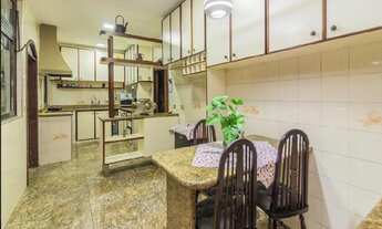 Imagem 2: Imperdível Sobrado de Luxo com 5 Quartos e 4 Vagas no Sítio do Mandaqui, São Paulo-SP