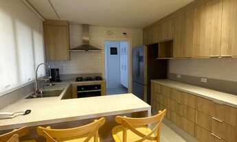 Imagem: Apartamento à venda em Itaim Bibi com 200m²