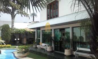 Imagem: Sobrado Residencial de 350m² com 4 dormr/3