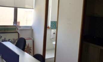 Imagem: Sala comercial na Sé com 70m², com 3 salas