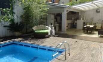 Imagem: Imperdível Casa de Luxo com 6 Quartos