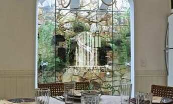 Imagem 3: Alto de Pinheiros - Casa Sobrado de 471m² com 4 dormitórios sendo 2 suítes e 6 vagas de ga