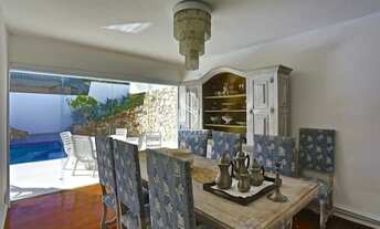 Imagem 4: Alto de Pinheiros - Casa Sobrado de 471m² com 4 dormitórios sendo 2 suítes e 6 vagas de ga