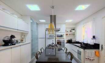 Imagem 4: SOBRADO - RESIDENCIAL DE 192M² POSSUI 3 DORMITÓRIOS (1 SUÍTE) E 2 VAGAS Á VENDA NA REGIÃ