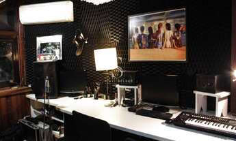 Imagem 7: Planalto Paulista - Casa Sobrado com 550m² 3 dormitórios, 2 suítes, 6 banheiros e 4 vagas