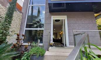 Imagem: Casa à venda com piscina em São Paulo