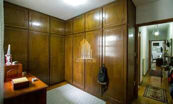 Imagem 5: SOBRADO RESIDENCIAL DE 209M² POSSUI 3 DORMITÓRIOS, 1 BANHEIRO E 3 VAGAS Á VENDA NA REGIÃO