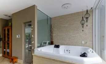 Imagem 2: Casa de condomínio à venda com 790m², 4 quartos e 6 vagas