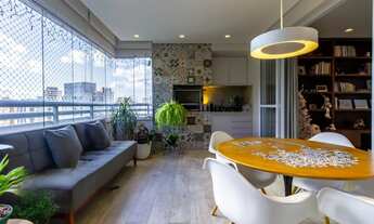 Imagem: Apartamento de luxo com 4 suítes e piscina