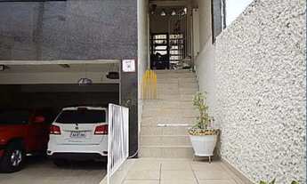 Imagem 4: SACOMÃ - CASA ASSOBRADADA DE 220m² COM 3 QUARTOS, 1 SUITE E 4 VAGAS Á VENDA