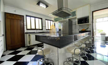 Imagem 2: Planalto Paulista - Casa Assobradada com 600m², 3 suítes, 5 banheiros e 5 vagas de garagem