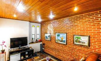 Imagem 2: Campo Belo - Excelente Casa com 193m², 3 dormitórios, 1 suíte, 3 banheiros e 2 vagas de ga