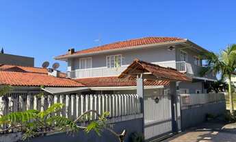 Imagem 4: Sobrado com piscina para venda, 150m do mar, vista ampla para o mar! ótimo preço e ótima l