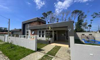 Imagem 2: Casa com piscina para locação temporada em Guaratuba para 12 pessoas, (500 metros do mar