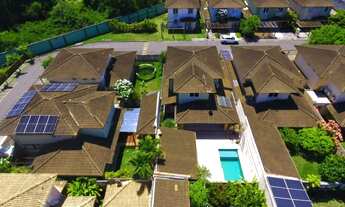 Imagem 7: Venda de Casa de Luxo em Patamares, Salvador-BA, com 4 Quartos e Piscina - Imperdível!