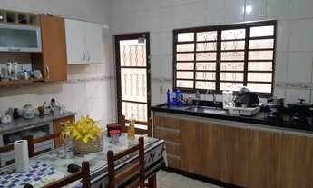 Imagem 4: Sobrado à venda em Sumaré-SP, Jardim Amélia: 3 quartos, 2 salas, 2 banheiros, 2 vagas, 200