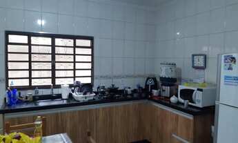 Imagem 5: Sobrado à venda em Sumaré-SP, Jardim Amélia: 3 quartos, 2 salas, 2 banheiros, 2 vagas, 200