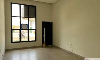 Imagem 2: Casa em Condomínio de Luxo no Parque Olívio Franceschini, Hortolândia-SP: 3 Quartos, 1 Suí