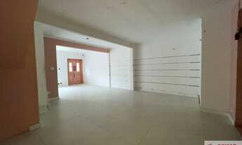 Imagem 2: Imperdível Casa Comercial à Venda em Santos-SP, Bairro Embaré: 5 Quartos, 3 Suítes, 1 Sala