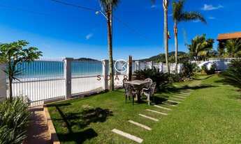 Imagem 3: CASA FRENTE MAR Casa com 6 dormitórios