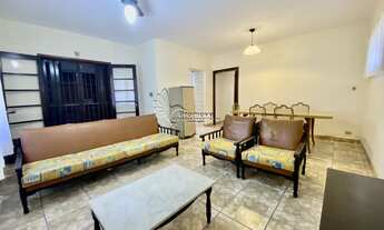 Imagem 5: Esta casa pode ser a escolha perfeita para você que busca um imóvel espaçoso, confortável