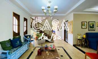 Imagem 2: Casa à venda em Resende-RJ: 3 quartos, 2 suítes, 5 banheiros, 4 vagas no Mirante das Agulh