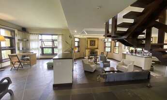 Imagem 5: Casa à venda em Itatiaia-RJ, Fazenda Penedo: 3 quartos, 3 suítes, 3 salas, 3 banheiros, 2