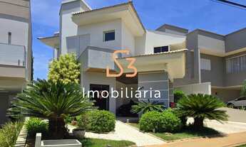 Imagem: CASA RESIDENCIAL em UBERLÂNDIA - MG, ACLIMAÇÃO